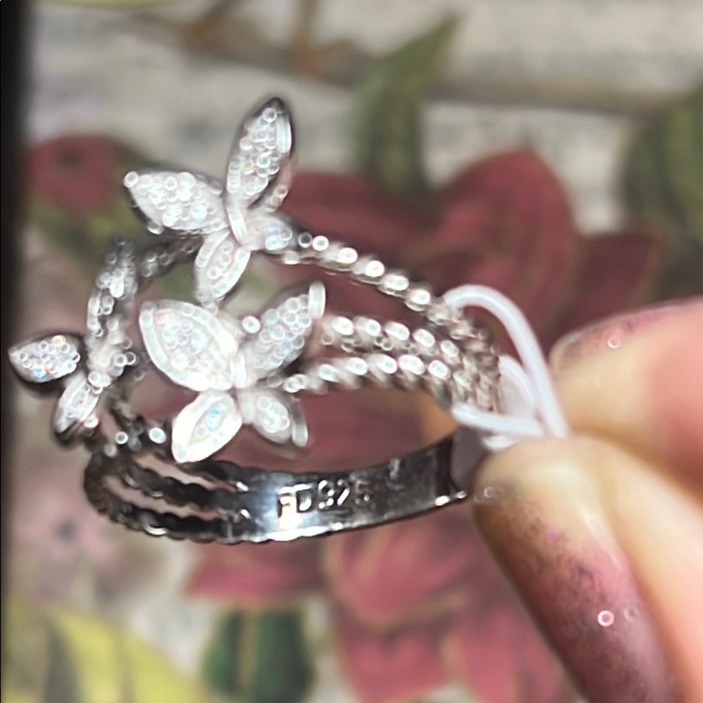 Intricate Silver Butterfly Openwork Ring - Picture 11 of 11
